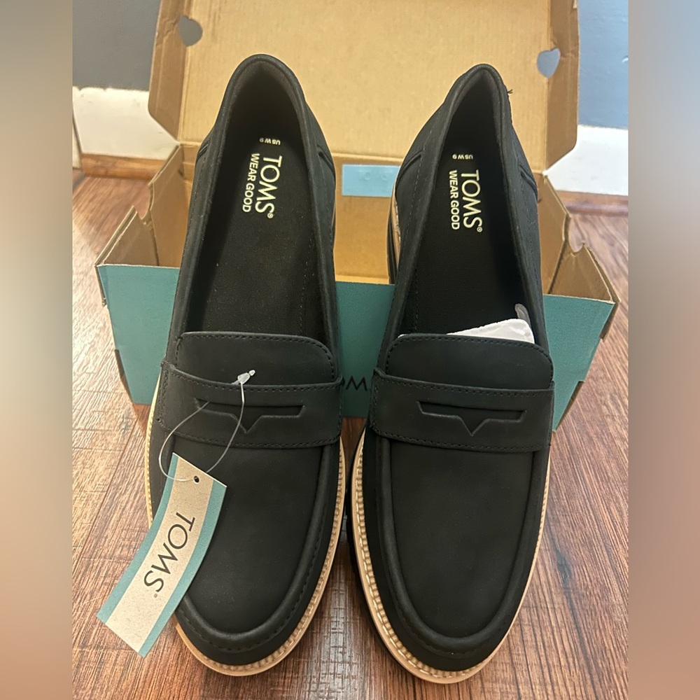 TOMS Cara Penny Loafer - Women's